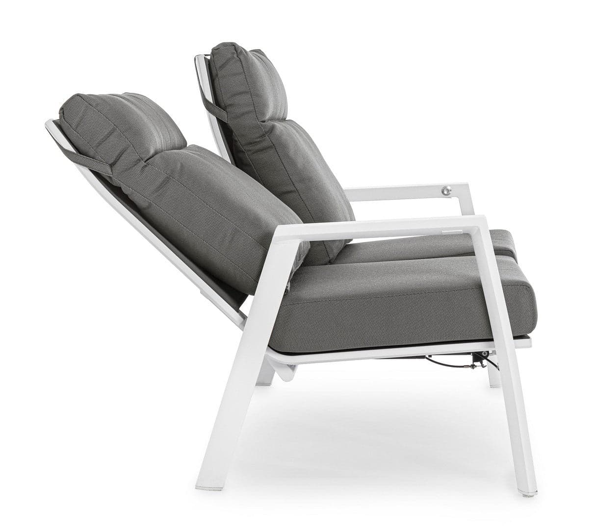 Divano reclinabile ''Kledi'' con struttura in alluminio bianco, per esterno e giardino in Divani Decor Space - Altamura, commercioVirtuoso.it
