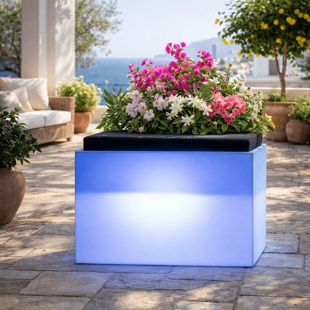 Poltroncina luminosa Roomy Bright con led pouf "Made in Italy" per esterno - 11