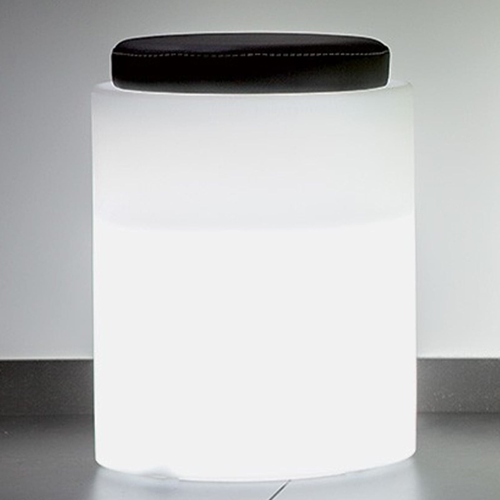 Poltroncina luminosa Round Bright rotonda con led pouf "Made in Italy" per esterno in Poltrone Decor Space - Altamura, commercioVirtuoso.it