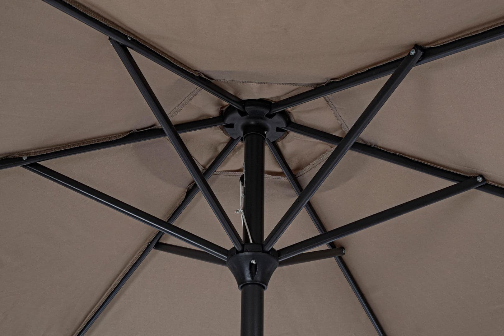 Ombrellone palo centrale "Kalife" in alluminio verniciato a polvere per giardino e balcone Ø 250 cm Giardino e giardinaggio/Arredamento da giardino e accessori/Ombrelloni tende e tettucci parasole/Ombrelloni Decor Space - Altamura, Commerciovirtuoso.it