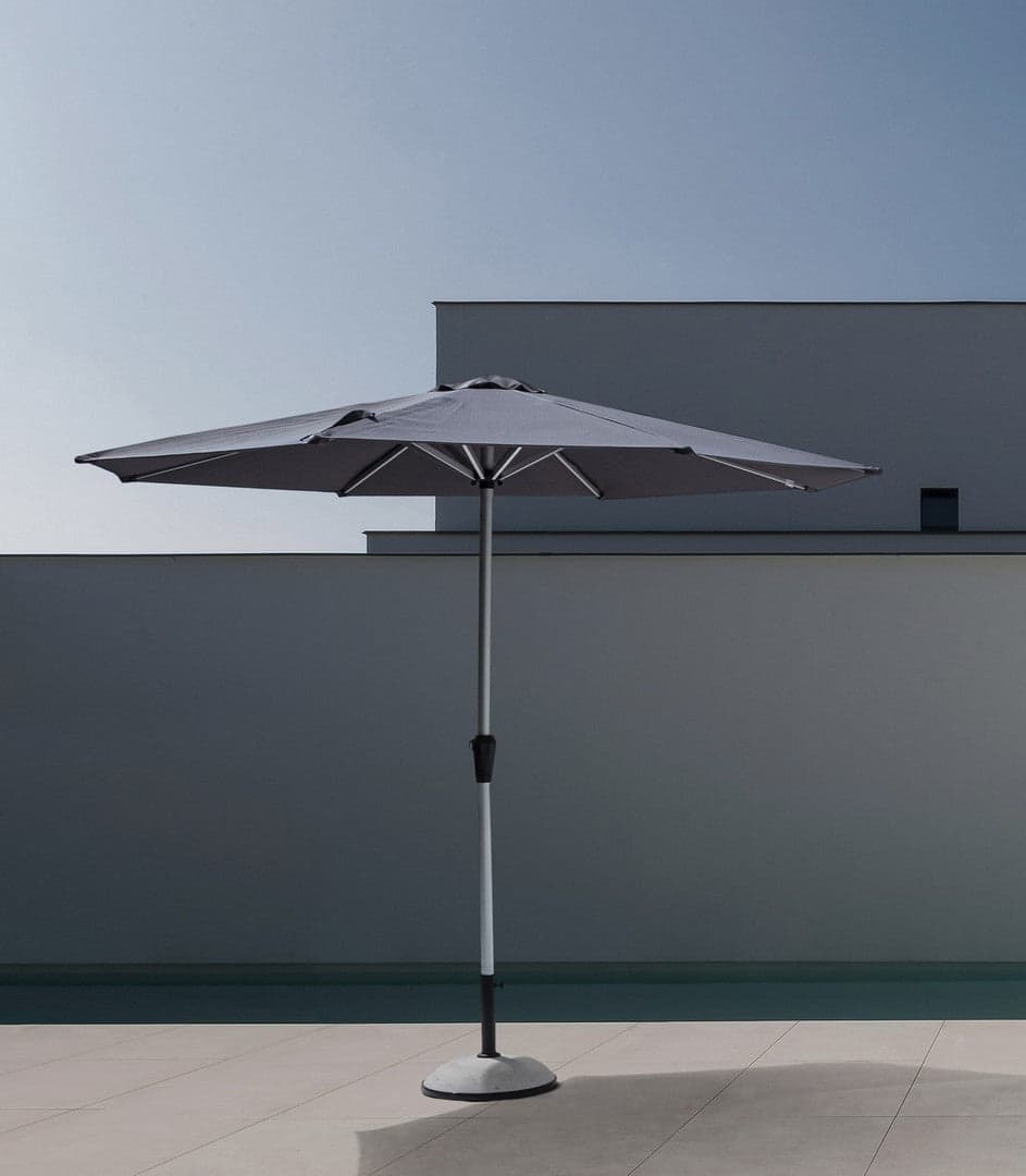 Ombrellone "Vienna" con struttura in alluminio con telo scuro e camino antivento Giardino e giardinaggio/Arredamento da giardino e accessori/Ombrelloni tende e tettucci parasole/Ombrelloni Decor Space - Altamura, Commerciovirtuoso.it