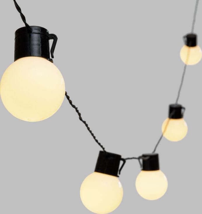 Catena Luminosa Con 20 Lampadine A Led Decorazione Per Giardino 10 Mt Illuminazione/Illuminazione per esterni/Catene luminose Decor Space - Altamura, Commerciovirtuoso.it
