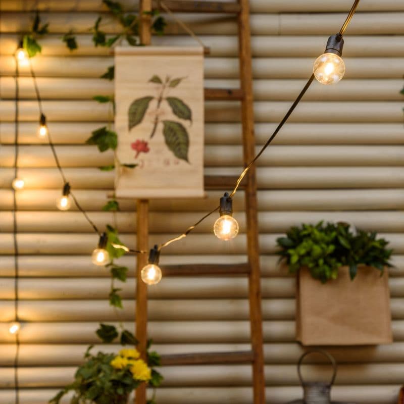 Catena luminosa con 20 lampadine a led decorazione per giardino 9,5 mt in Catene luminose Decor Space - Altamura, commercioVirtuoso.it