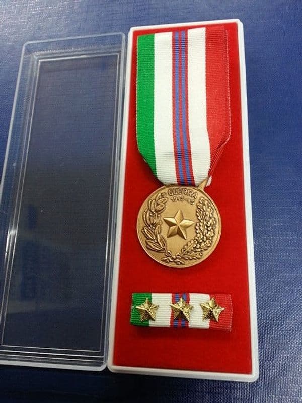 Medaglia Guerra 43 45 - Nastro / nastrino / medaglia - 13