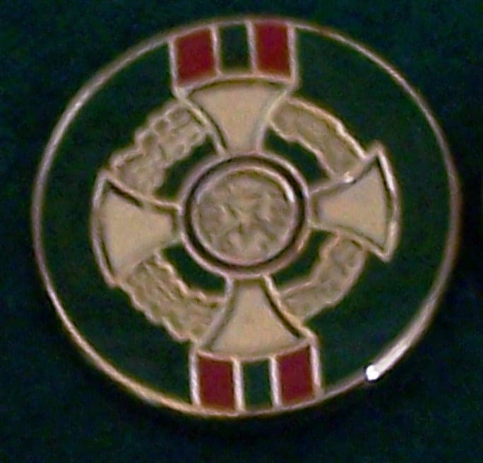 Medaglia / spilla da giacca / nastrino da petto per Ufficiale Ordine della Repubblica - 6