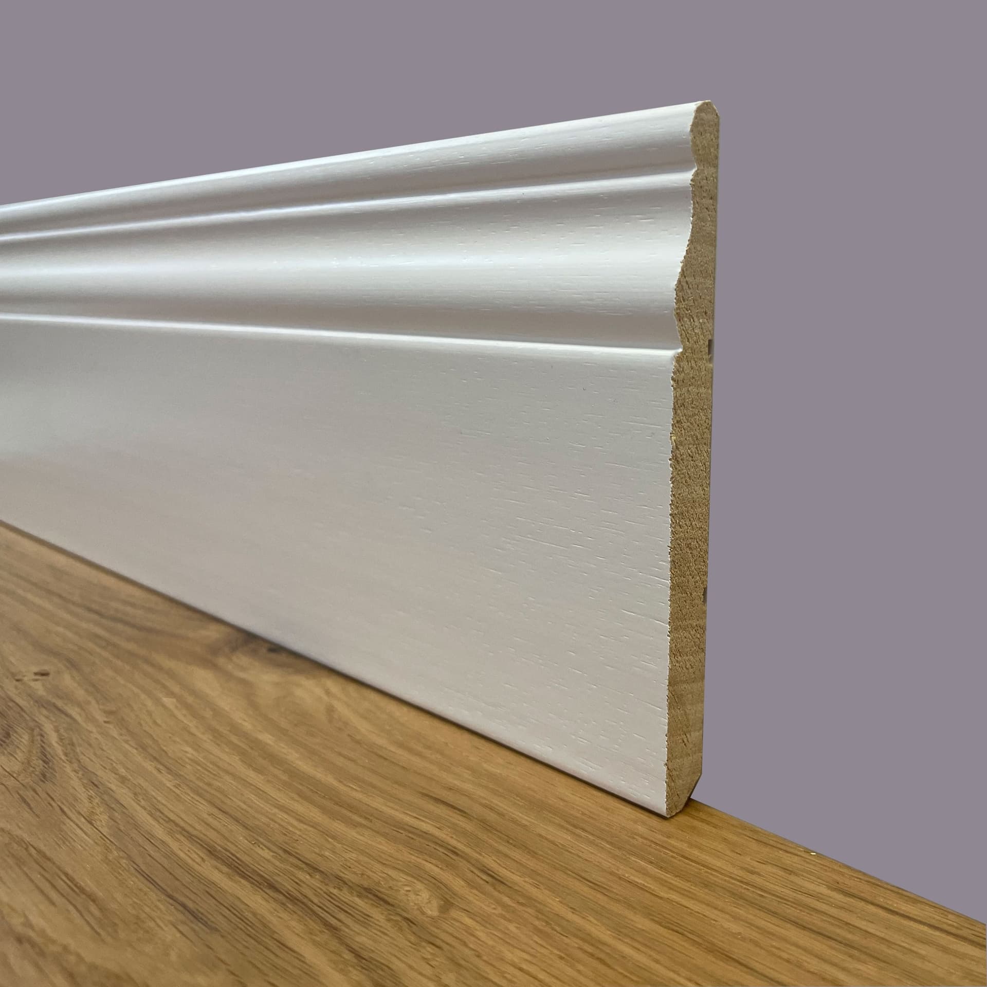 BATTISCOPA SLIM laccato bianco in legno MASSELLO DUCALE 120X10 (prezzo al ML) - Eternal Parquet