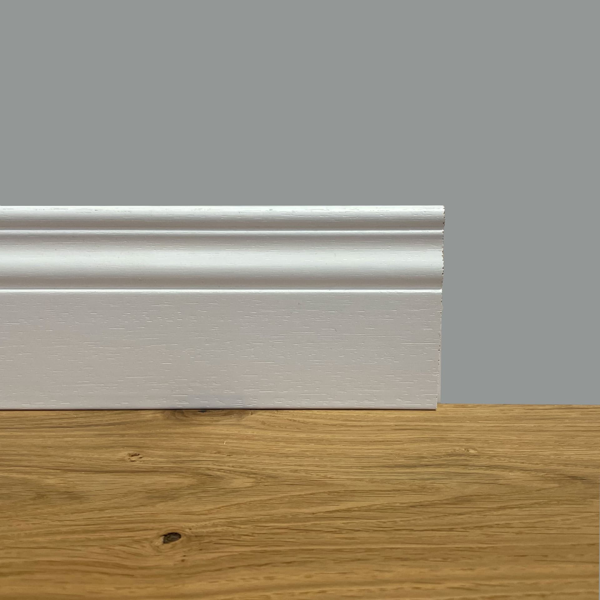 96 metri lineari di BATTISCOPA SLIM laccato bianco in legno MASSELLO DUCALE 100X10 - Eternal Parquet