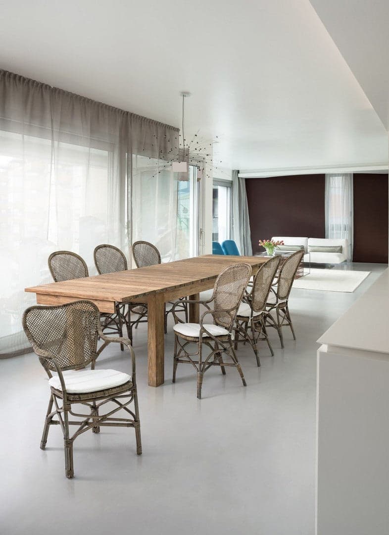 Sedia "Edelina" con rattan, per arredo interno con braccioli, 55 x 62 x h 96 cm in Sedie Decor Space - Altamura, commercioVirtuoso.it