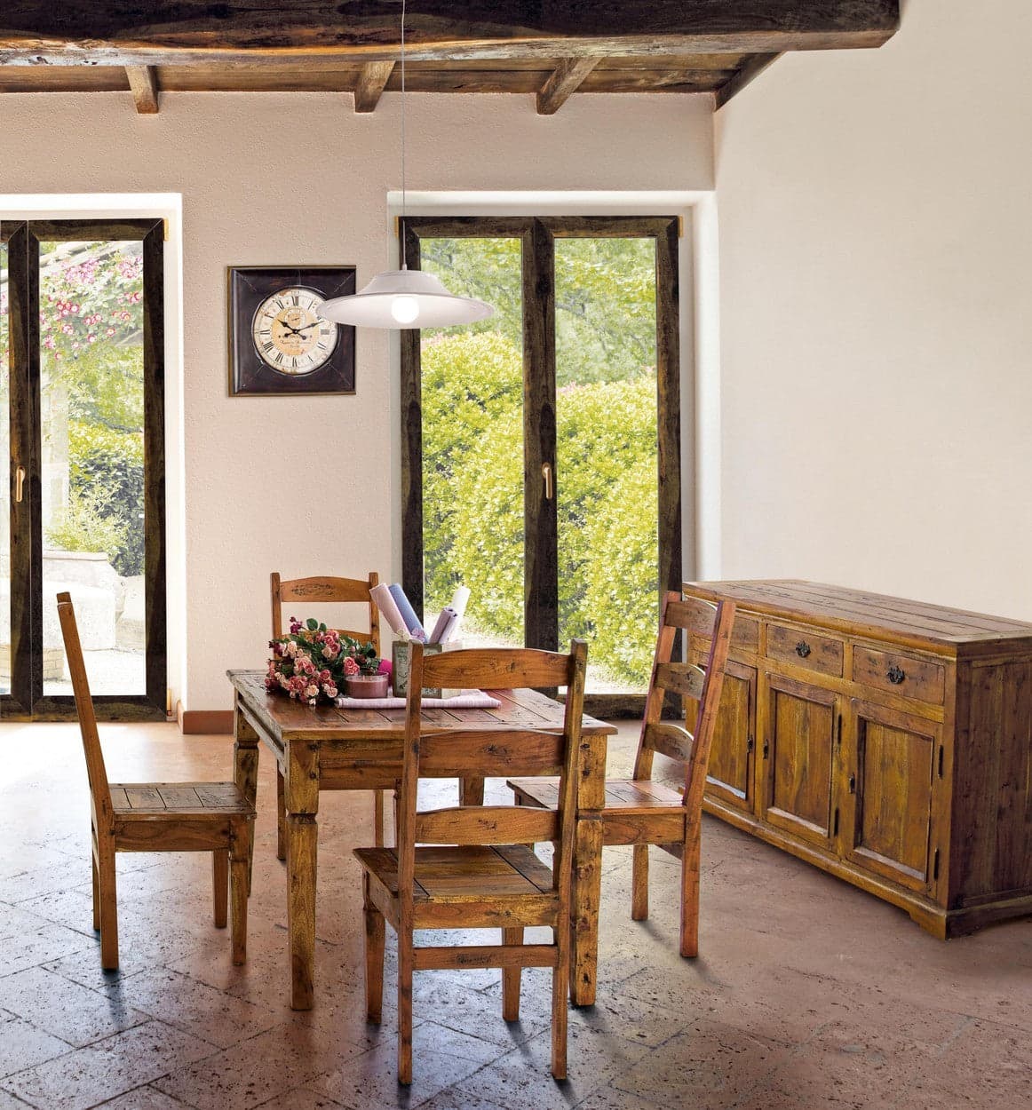 Sedia "Chateaux" con legno d'acacia indiano massiccio, per arredo interno 45 x 45 x h 105 cm in Sedie Decor Space - Altamura, commercioVirtuoso.it