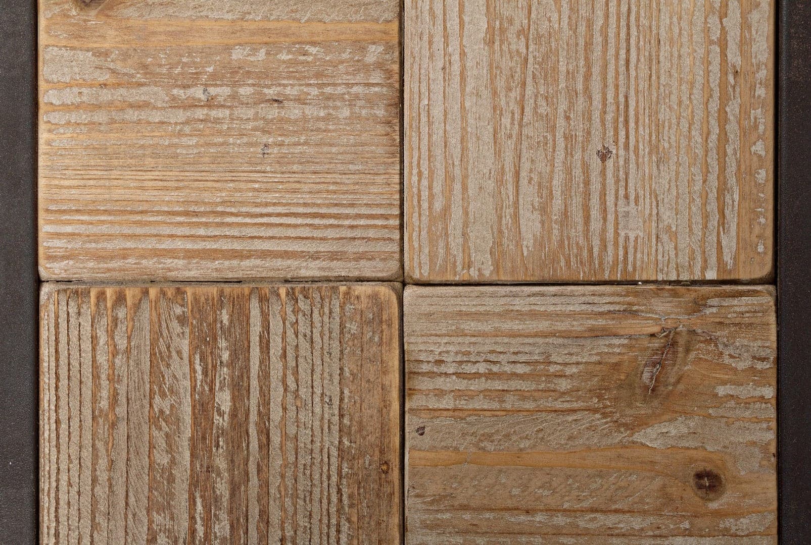 Sgabello per interno "Blocks" Struttura In Acciaio, Ripiano In Legno Di Abete (Non Massiccio), 36 x 32 x 47 h cm in Sgabelli Decor Space - Altamura, commercioVirtuoso.it