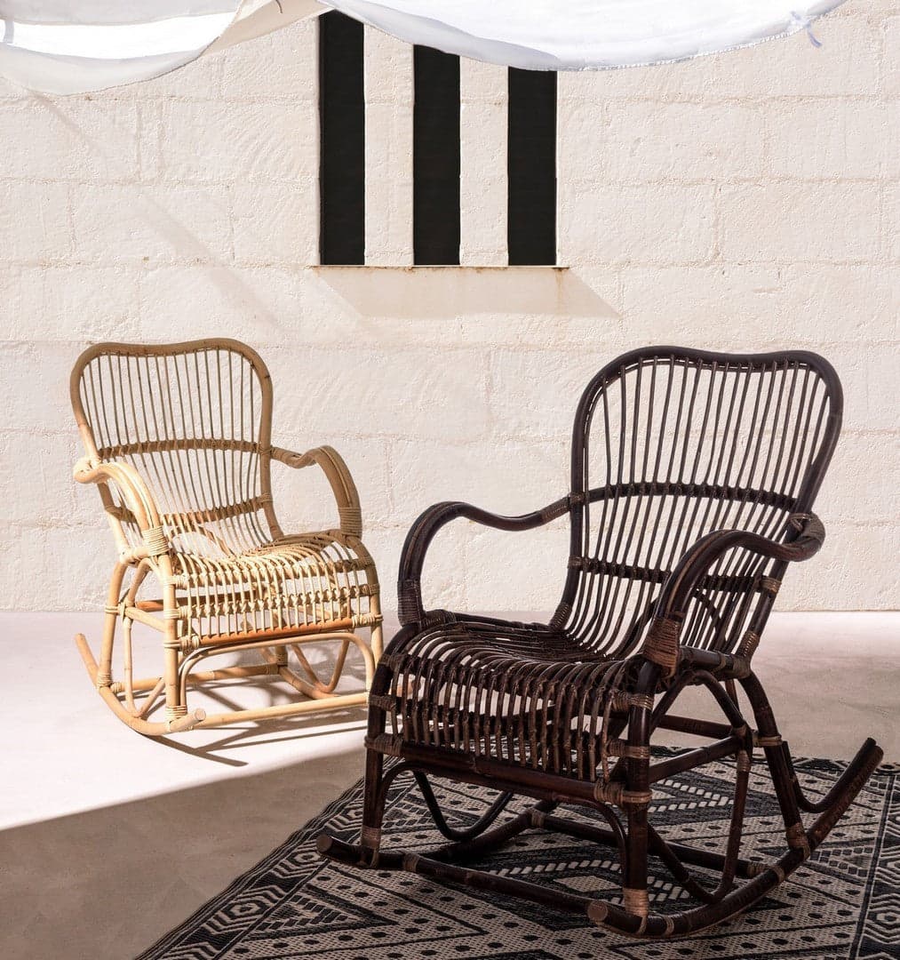 Poltrona a dondolo "Casimira" per interno, in Rattan Naturale h 88 cm in Poltrone Decor Space - Altamura, commercioVirtuoso.it