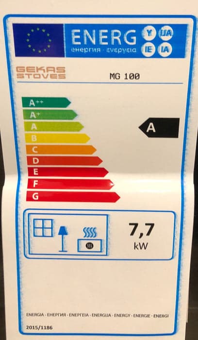 Stufa a legna "Matilde" 7,7 kw in acciaio verniciato h 74 cm in Impianti di riscaldamento a combustibile solido Decor Space - Altamura, commercioVirtuoso.it