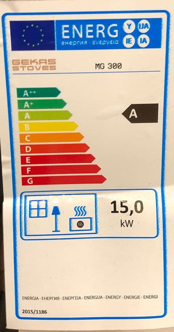 Stufa a legna "Olga" 15 kw in acciaio verniciato h 91 cm in Impianti di riscaldamento a combustibile solido Decor Space - Altamura, commercioVirtuoso.it