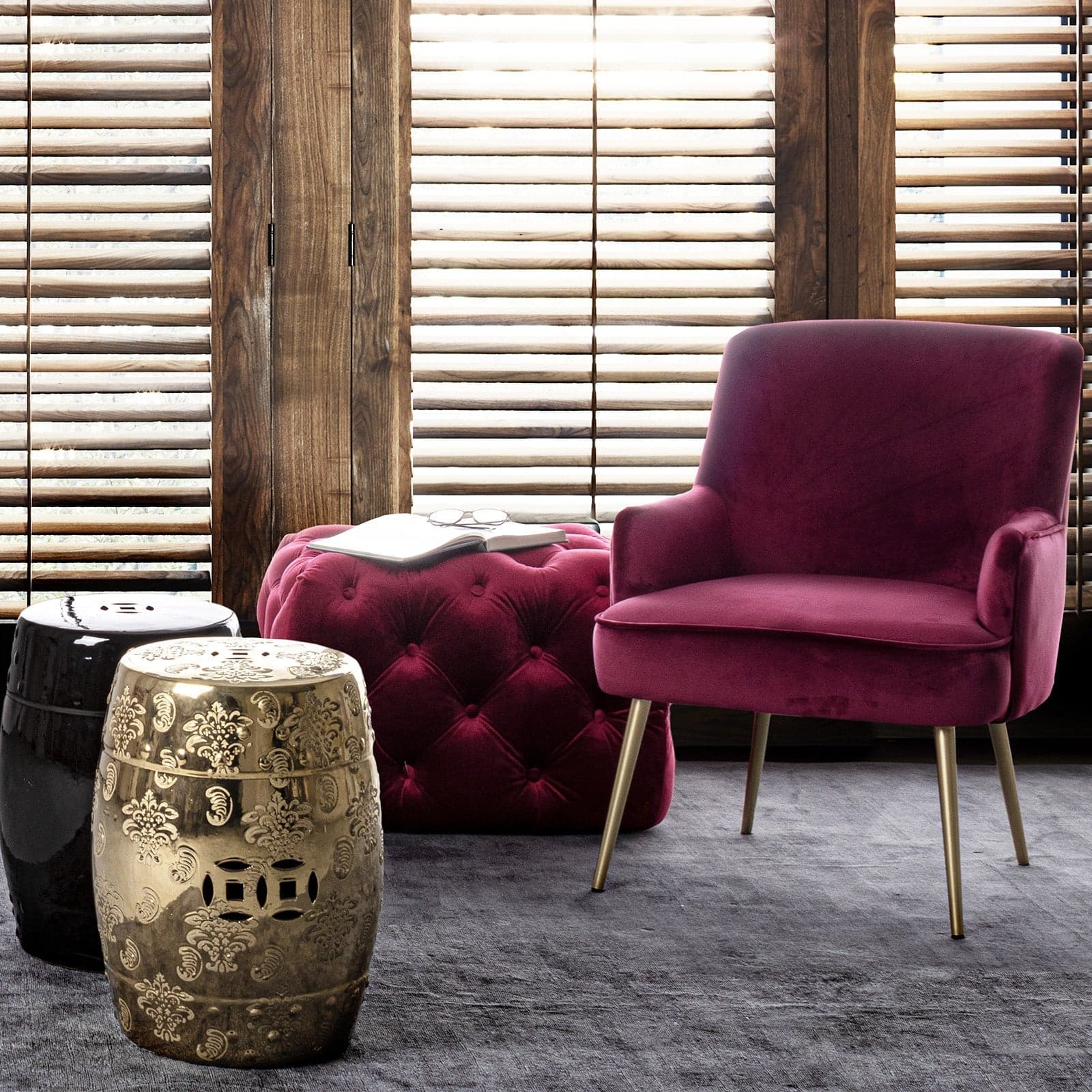 Poltrona "Clelia" in velluto con piedi ottone anticato arredamento per salotto moderno in Poltrone Decor Space - Altamura, commercioVirtuoso.it