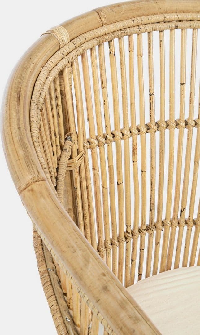Poltrona "Consuelo" per interno, in Rattan Naturale con cuscino h 82 cm in Poltrone Decor Space - Altamura, commercioVirtuoso.it
