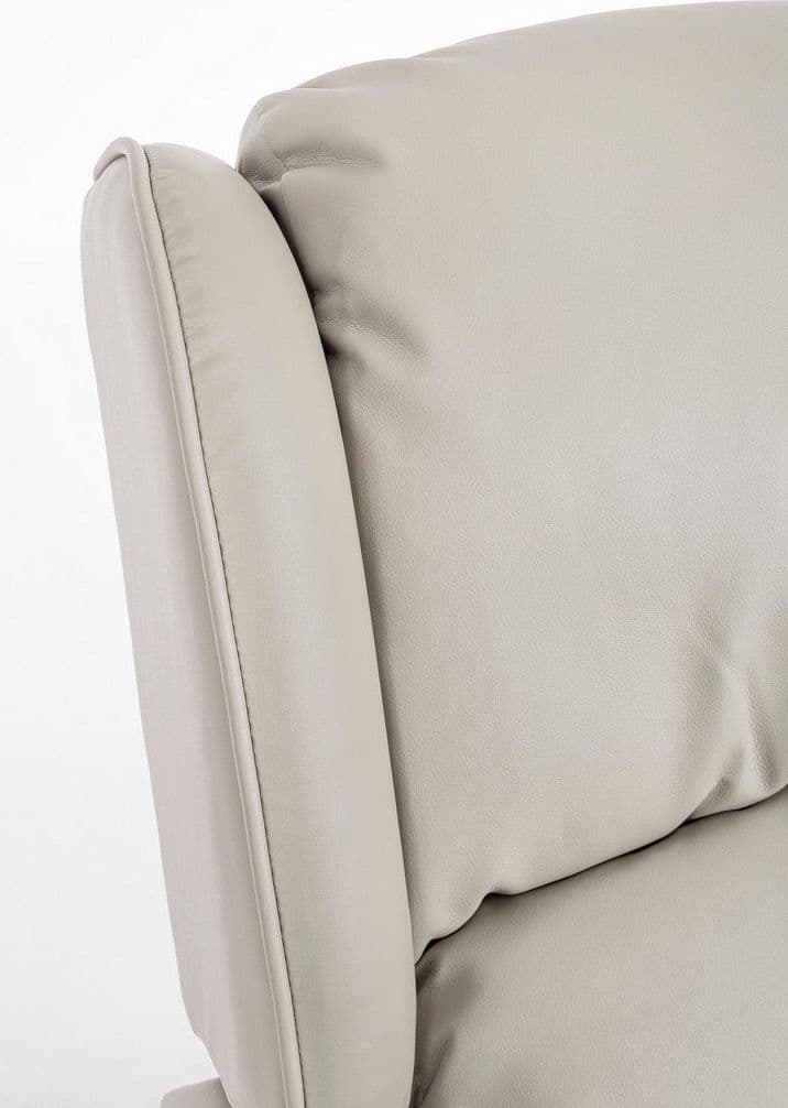 Poltrona "Maila" per interno, Struttura In Compensato 79 x 82/140 x 103,5h cm in Poltrone Decor Space - Altamura, commercioVirtuoso.it