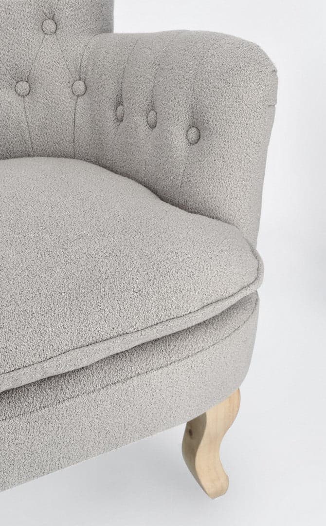 Poltrona "Orlins" per interno, Struttura In Legno Di Pino E Compensato, Rivestimento In Poliestere Effetto Boucle', Capitonne' 71.5 x 72.5 x 79h cm in Poltrone Decor Space - Altamura, commercioVirtuoso.it