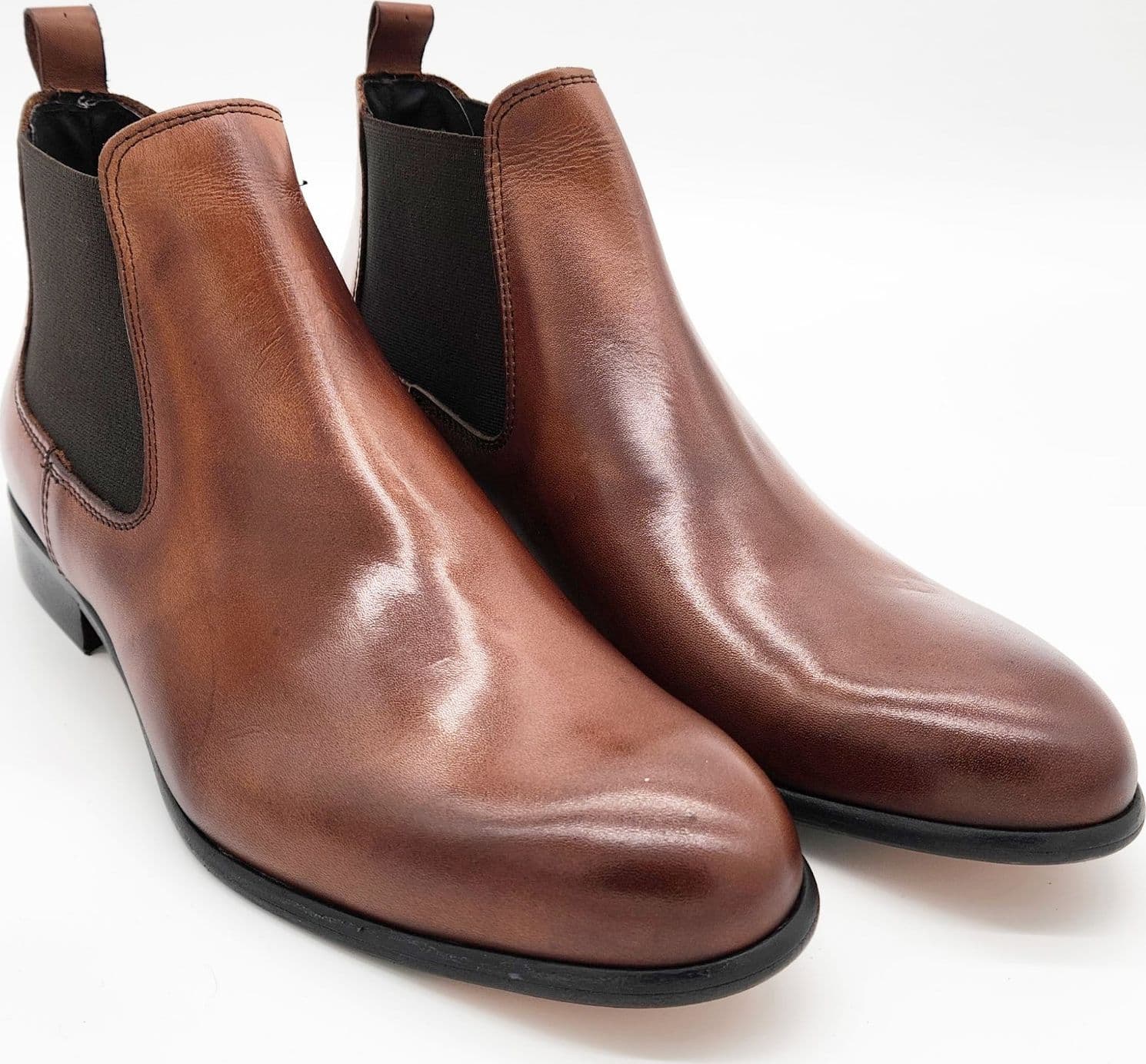 Auro Boots in Stivali Affari di Famiglia - Sant’Angelo a Cupolo, commercioVirtuoso.it