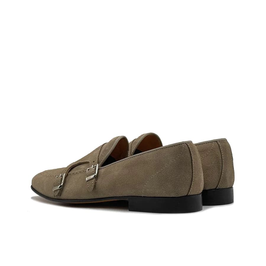 Mocassino doppia fibbia in camoscio - Auro Chamois in Loafer e mocassini Affari di Famiglia - Sant’Angelo a Cupolo, commercioVirtuoso.it