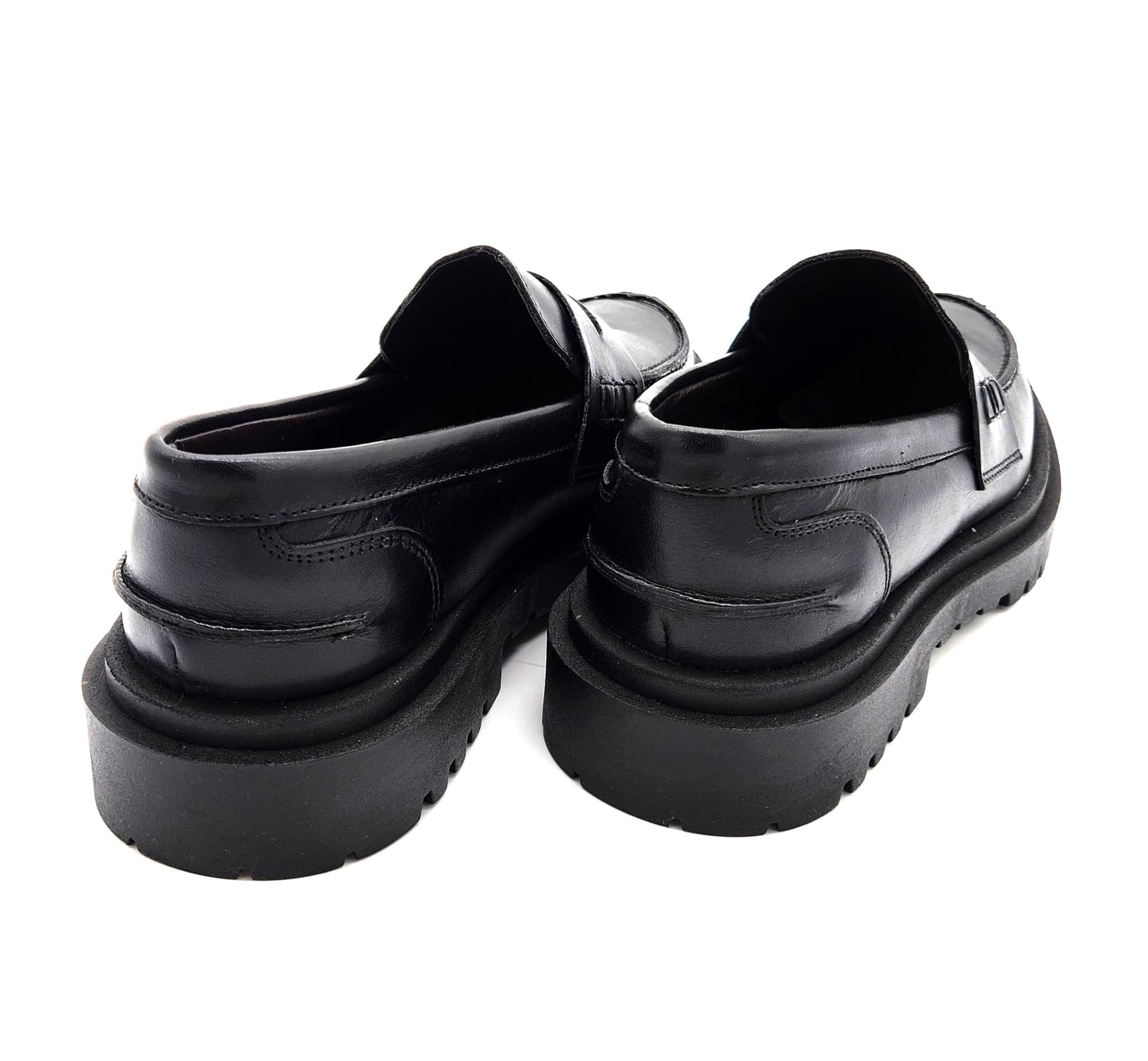 Auro Leon in Loafer e mocassini Affari di Famiglia - Sant’Angelo a Cupolo, commercioVirtuoso.it