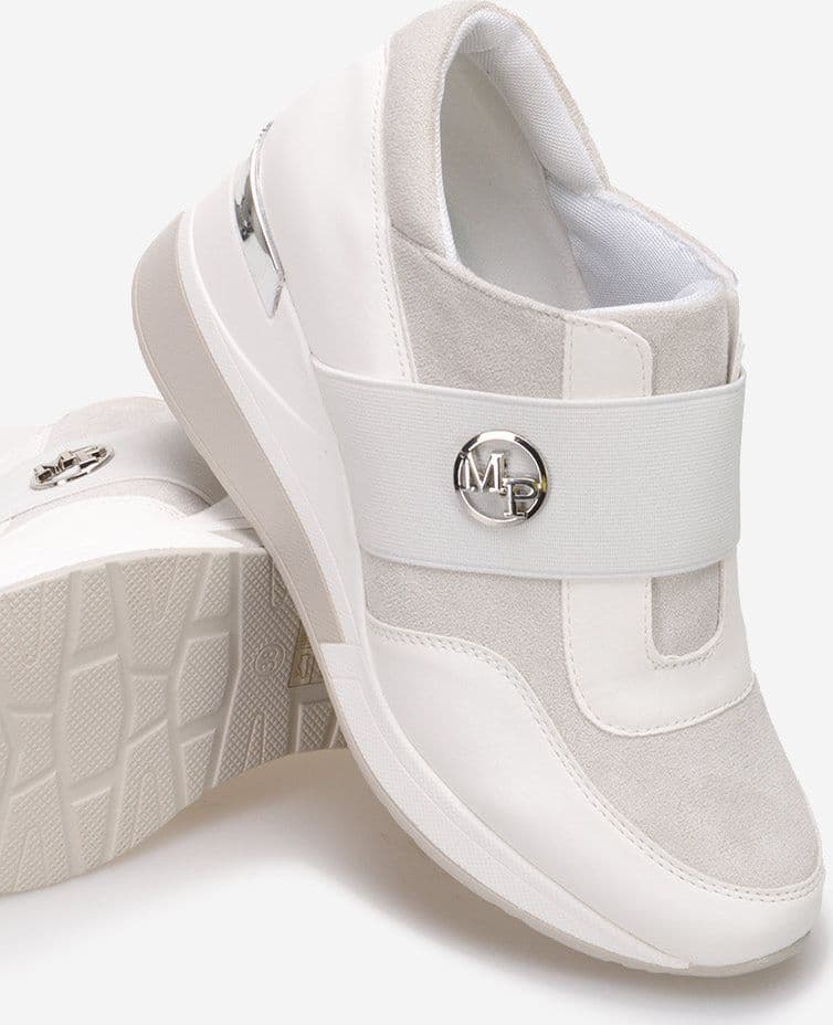 Mina - Sneakers con elastico e zeppa in Sneaker casual Affari di Famiglia - Sant’Angelo a Cupolo, commercioVirtuoso.it