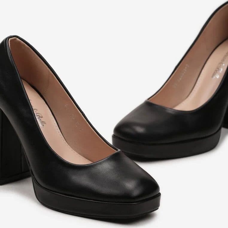 Carola - Dècolletè Con Tacco Alto e Plateau in Scarpe col tacco Affari di Famiglia - Sant’Angelo a Cupolo, commercioVirtuoso.it