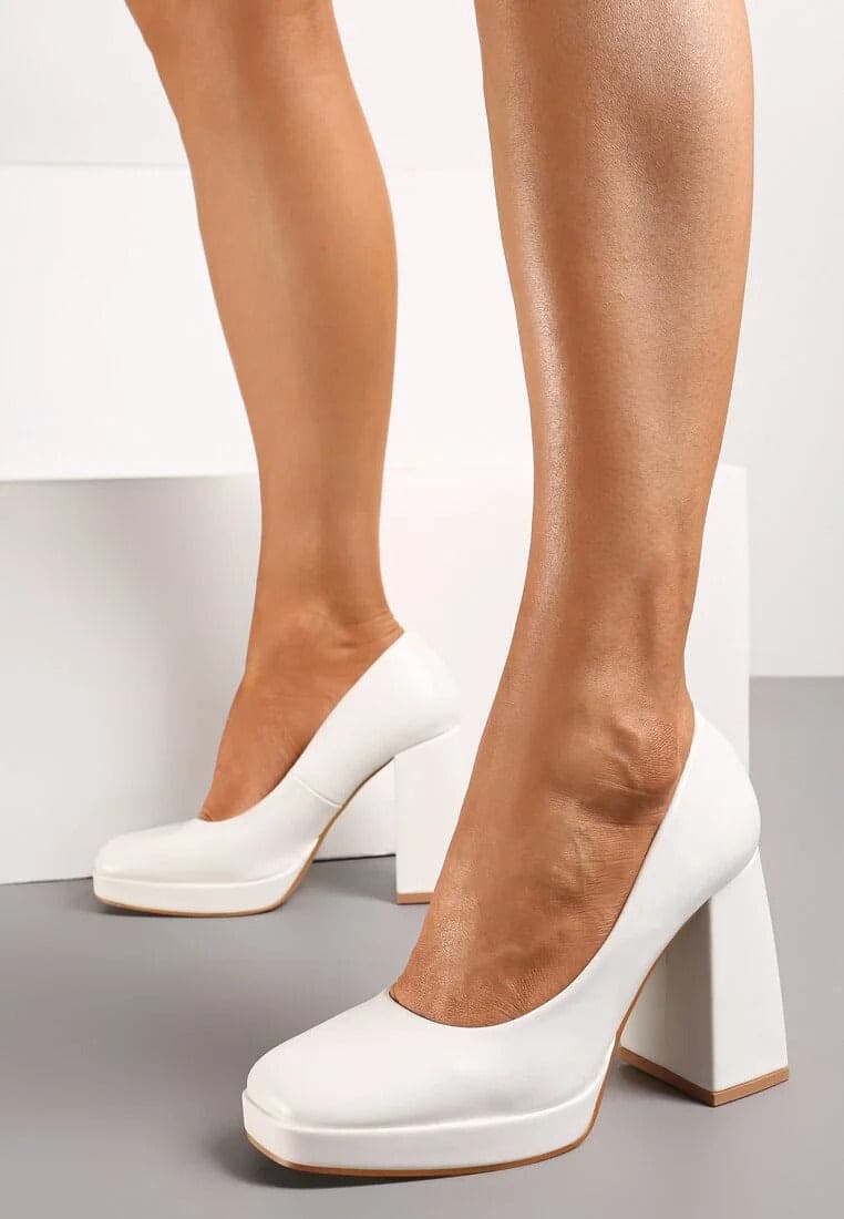 Carola - Dècolletè Con Tacco Alto e Plateau in Scarpe col tacco Affari di Famiglia - Sant’Angelo a Cupolo, commercioVirtuoso.it