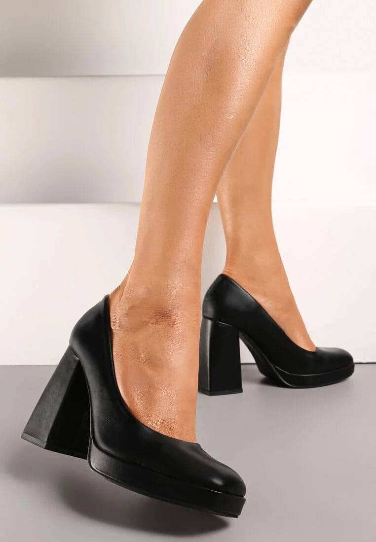 Carola - Dècolletè Con Tacco Alto e Plateau in Scarpe col tacco Affari di Famiglia - Sant’Angelo a Cupolo, commercioVirtuoso.it
