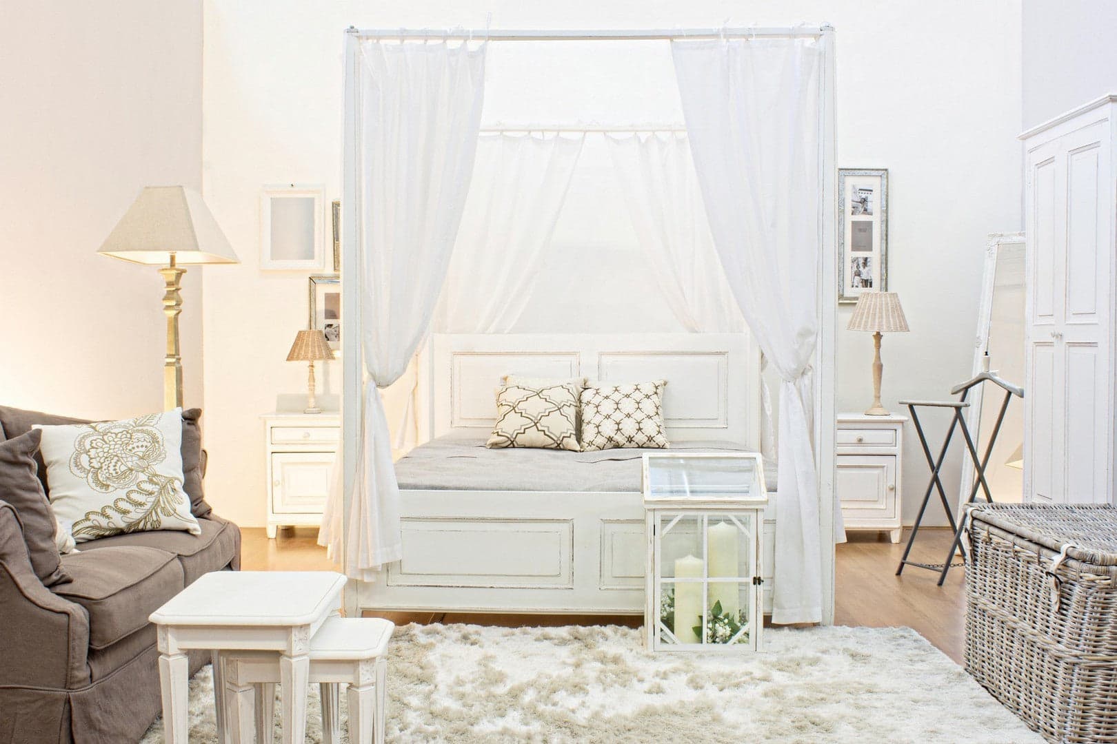 Cassettiera "Colette" per interno, con 6 Cassetti, 124 x 49 x 89 cm in Cassettiere Decor Space - Altamura, commercioVirtuoso.it