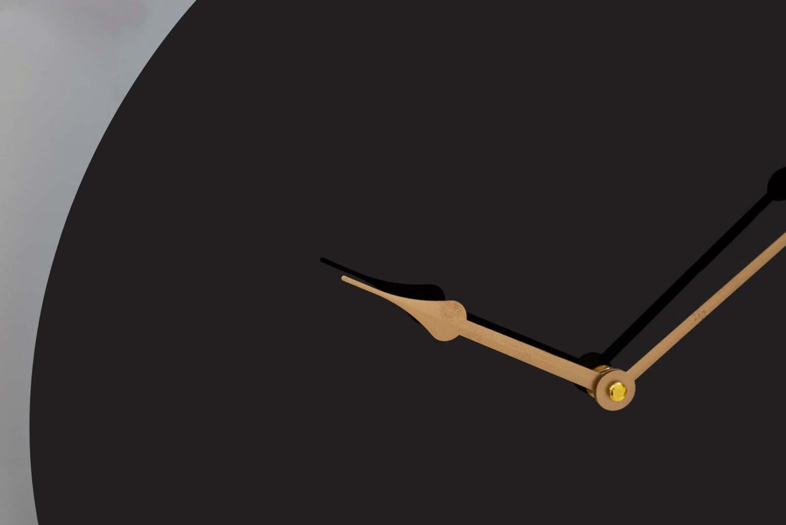 Orologio-da-parete-in-ferro-e-vetro-color-nero-e-oro-per-salotto-e-cucina
