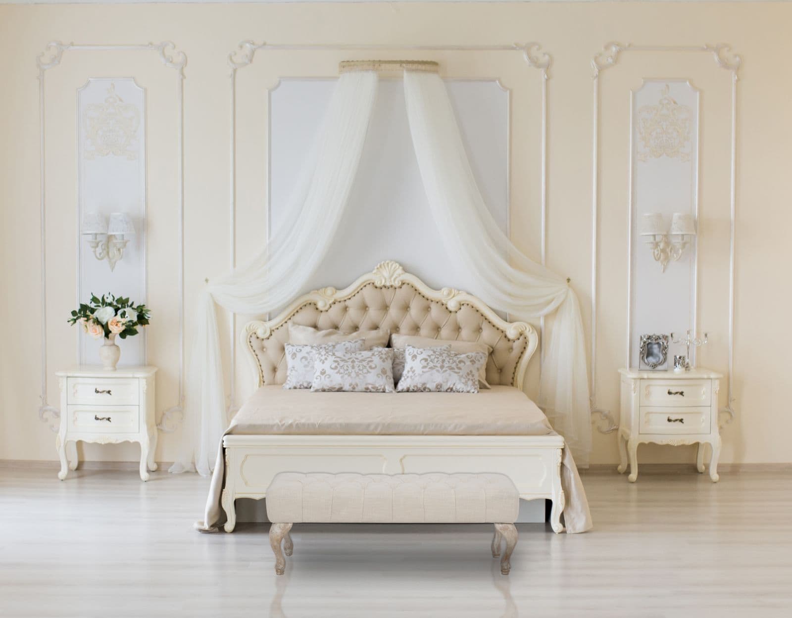 Panca "Provenza" in tessuto gambe in legno MDF per camera da letto in Panche contenitore Decor Space - Altamura, commercioVirtuoso.it