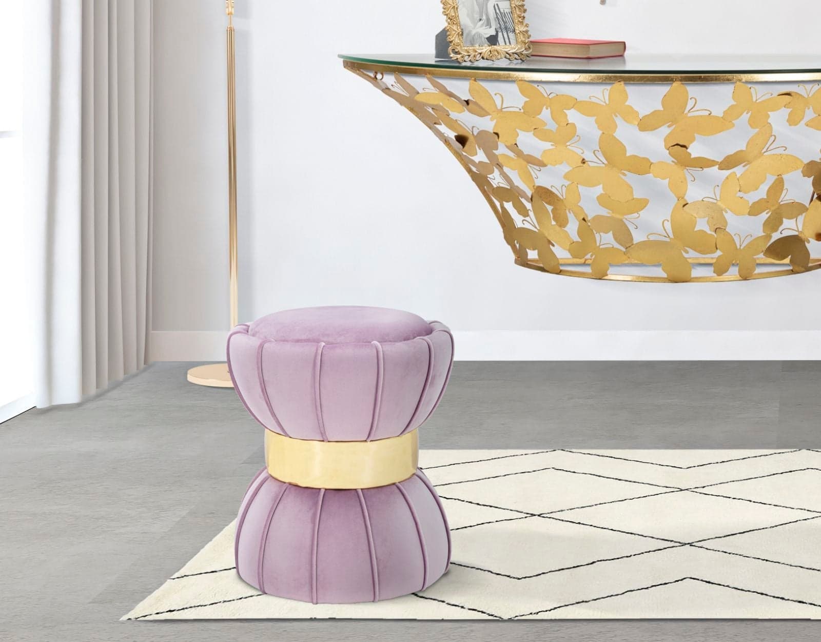 Sgabello "Flower" rotondo in velluto con fascia centrale color oro per interni in Sgabelli Decor Space - Altamura, commercioVirtuoso.it