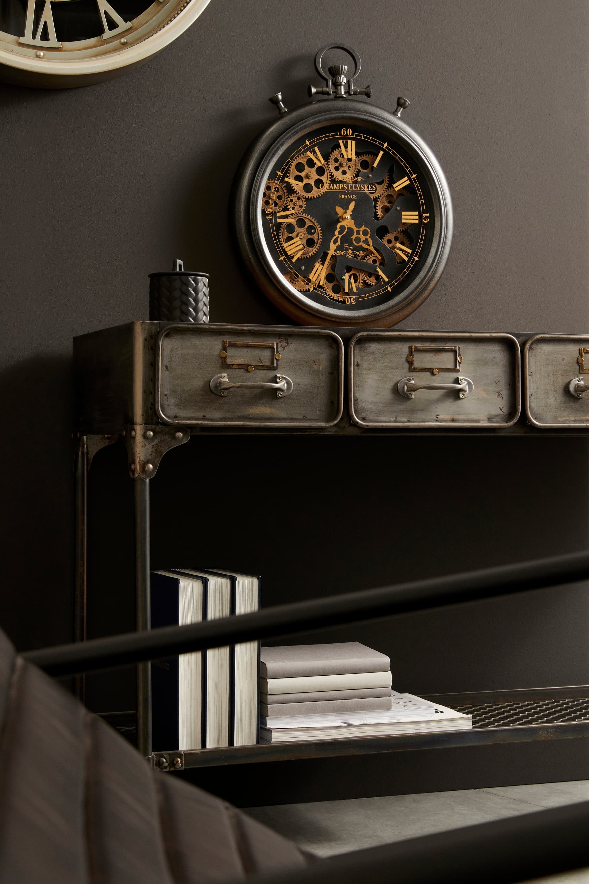 Orologio da parete "Engrenage" in acciaio a batteria h 40x6.7x50 cm in Orologi da parete Decor Space - Altamura, commercioVirtuoso.it