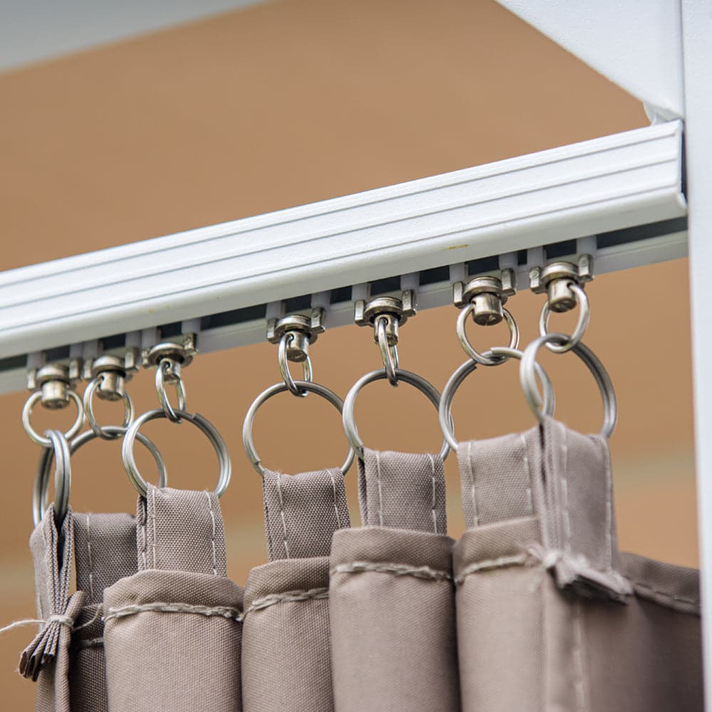 Lettino a dondolo "Daybed Haven" prendisole ad isola per giardino e piscina, baldacchino con tende in Lettini Decor Space - Altamura, commercioVirtuoso.it