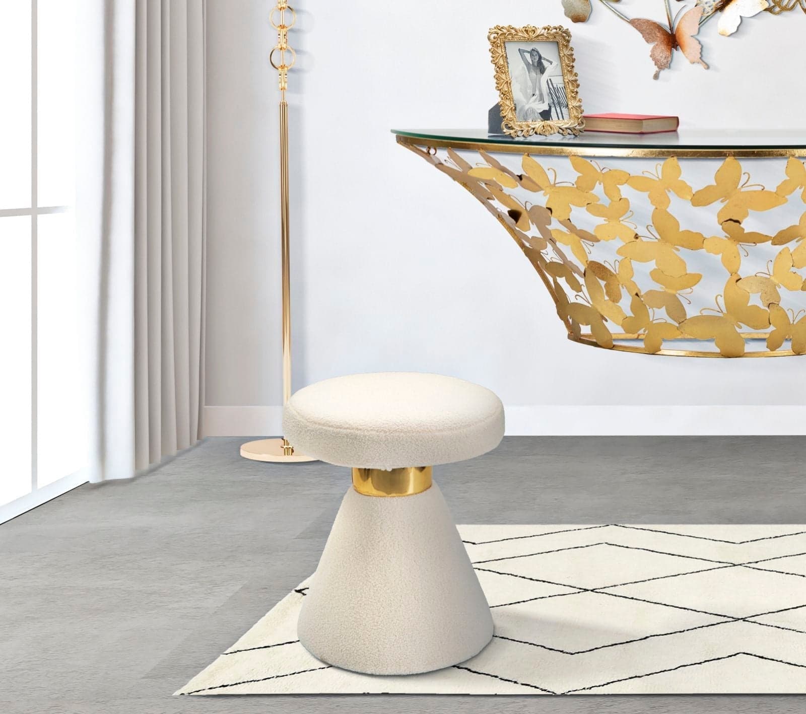Tavolinetto "Iceland" tondo in tessuto colore crema per interni in Console e tavoli da divano Decor Space - Altamura, commercioVirtuoso.it