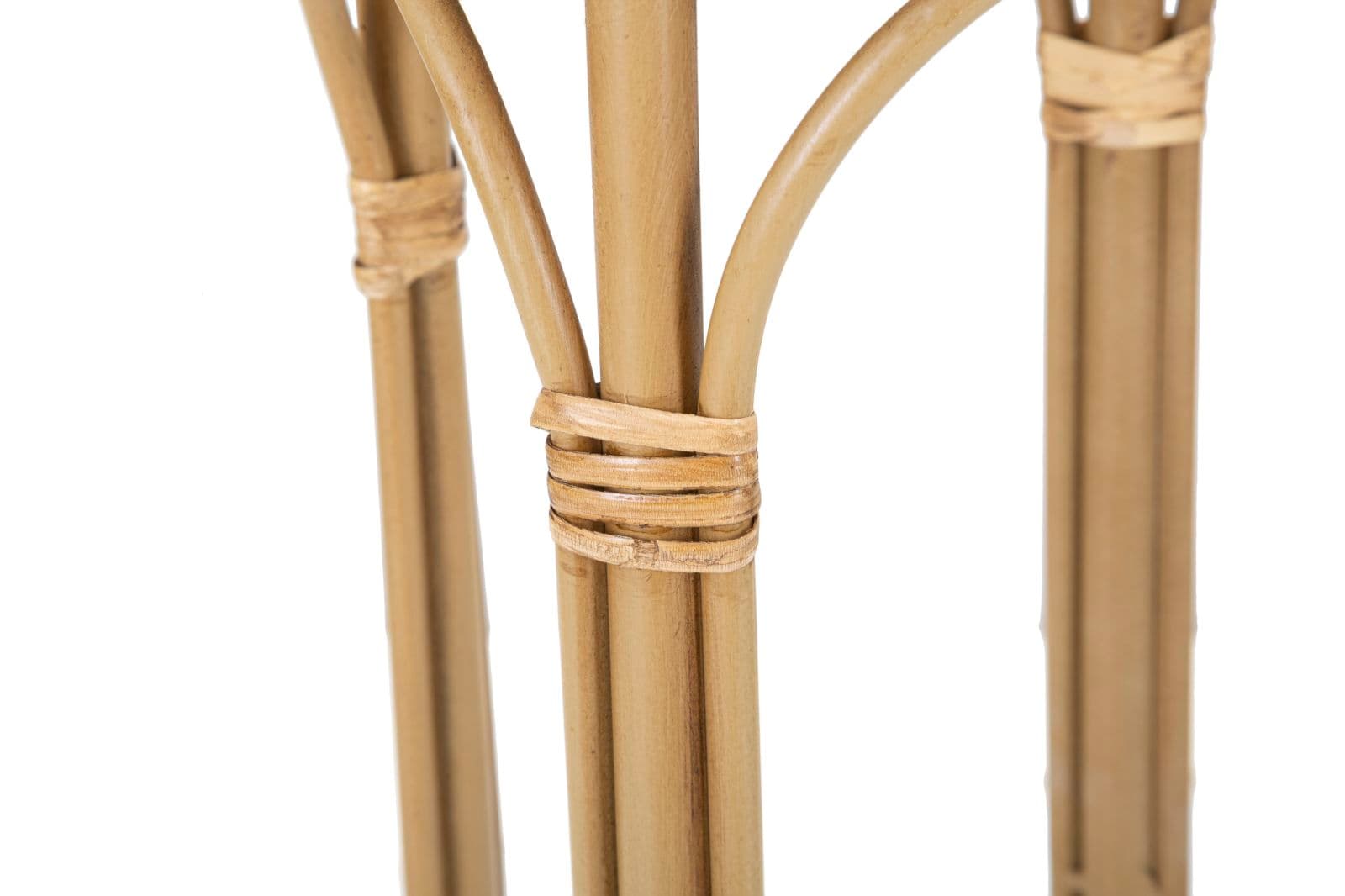 Porta vaso "Panama" con piedistallo in metallo con finiture in rattan per interni in Soprammobili Decor Space - Altamura, commercioVirtuoso.it