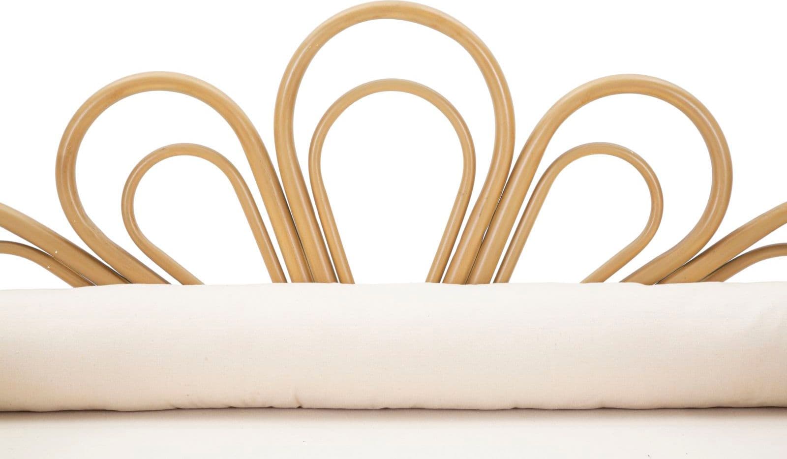 Panca "Panama" con braccioli e schienale in metallo, poliestere e rattan con cuscini per interni in Panche contenitore Decor Space - Altamura, commercioVirtuoso.it