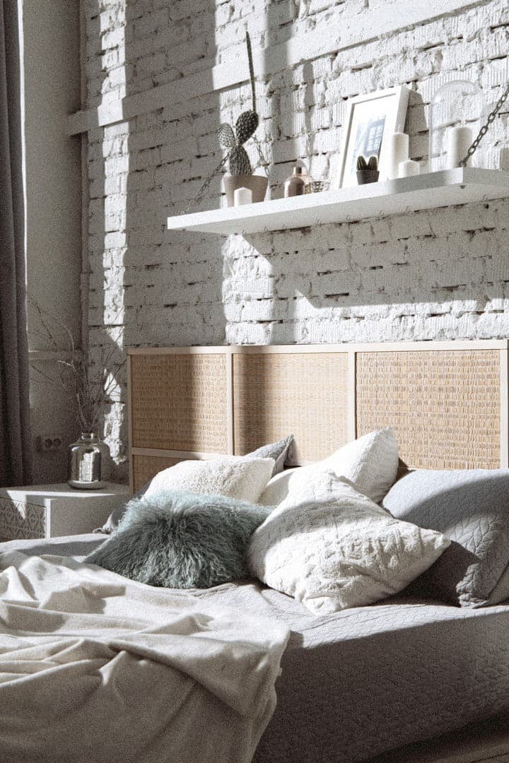 Letto a due posti "Sahana" con Struttura in legno di mango, stile moderno in Materassi Decor Space - Altamura, commercioVirtuoso.it
