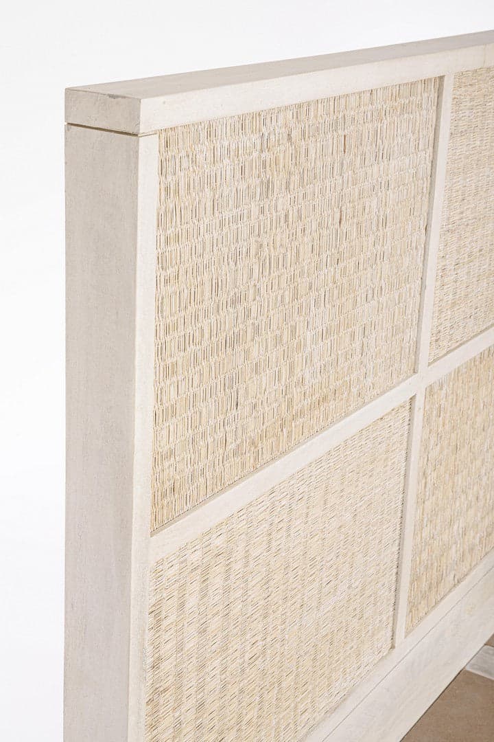 Letto a due posti "Sahana" con Struttura in legno di mango, stile moderno in Materassi Decor Space - Altamura, commercioVirtuoso.it