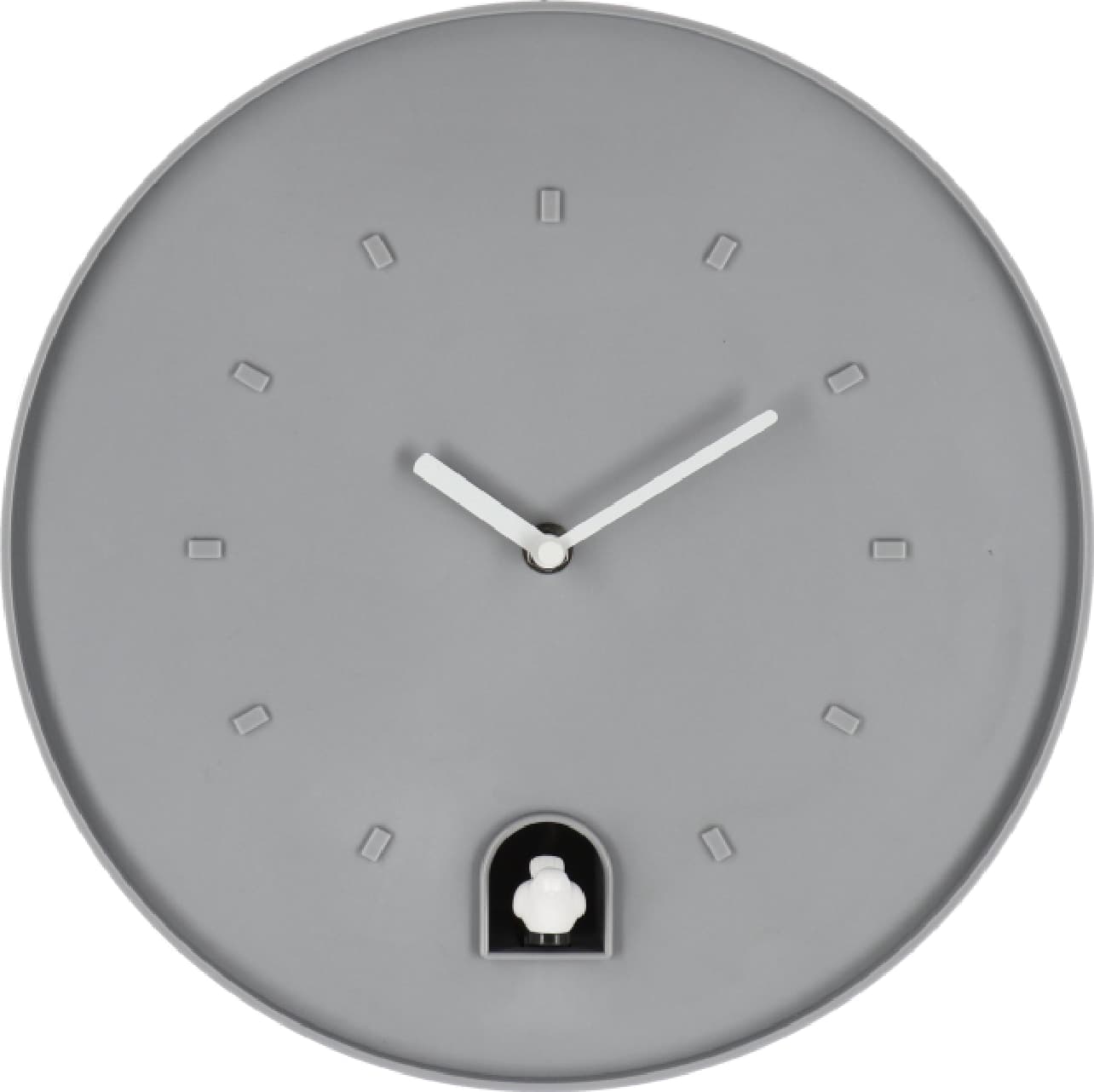 Orologio da parete "Damian" con cucù in plastica Ø30x8 cm a batteria in Orologi da parete Decor Space - Altamura, commercioVirtuoso.it