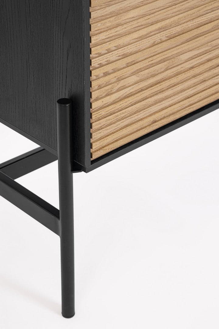 Mobile credenza "Allycia" in mdf-legno di frassino, gambe in acciaio, per interno in Credenze Decor Space - Altamura, commercioVirtuoso.it