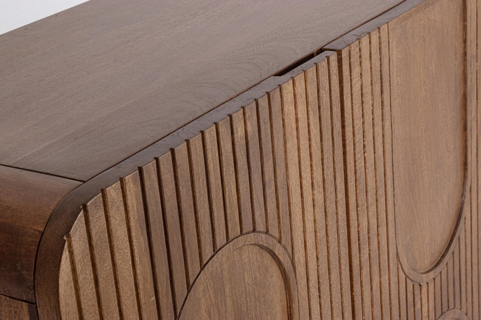 Credenza "Orissa" in legno di mango, color naturale, gambe in acciaio resistente in Credenze Decor Space - Altamura, commercioVirtuoso.it