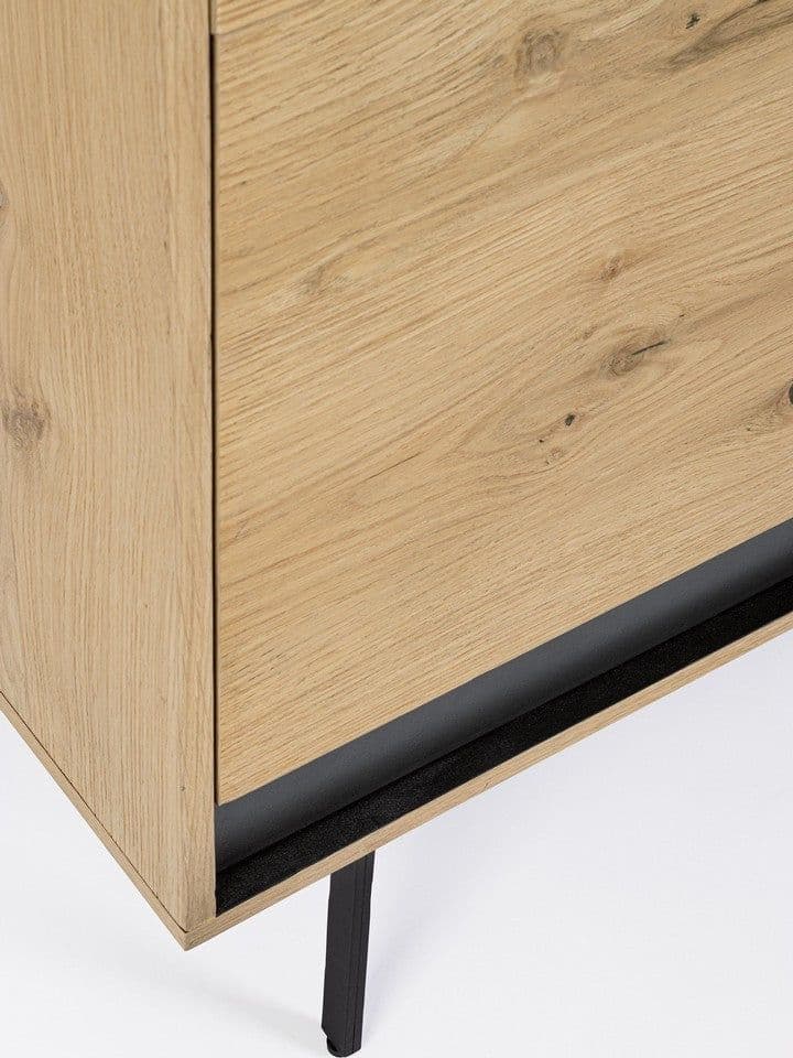Credenza "Stanwood" con 3 ante e 3 cassetti, in mdf, finitura in rovere in Credenze Decor Space - Altamura, commercioVirtuoso.it