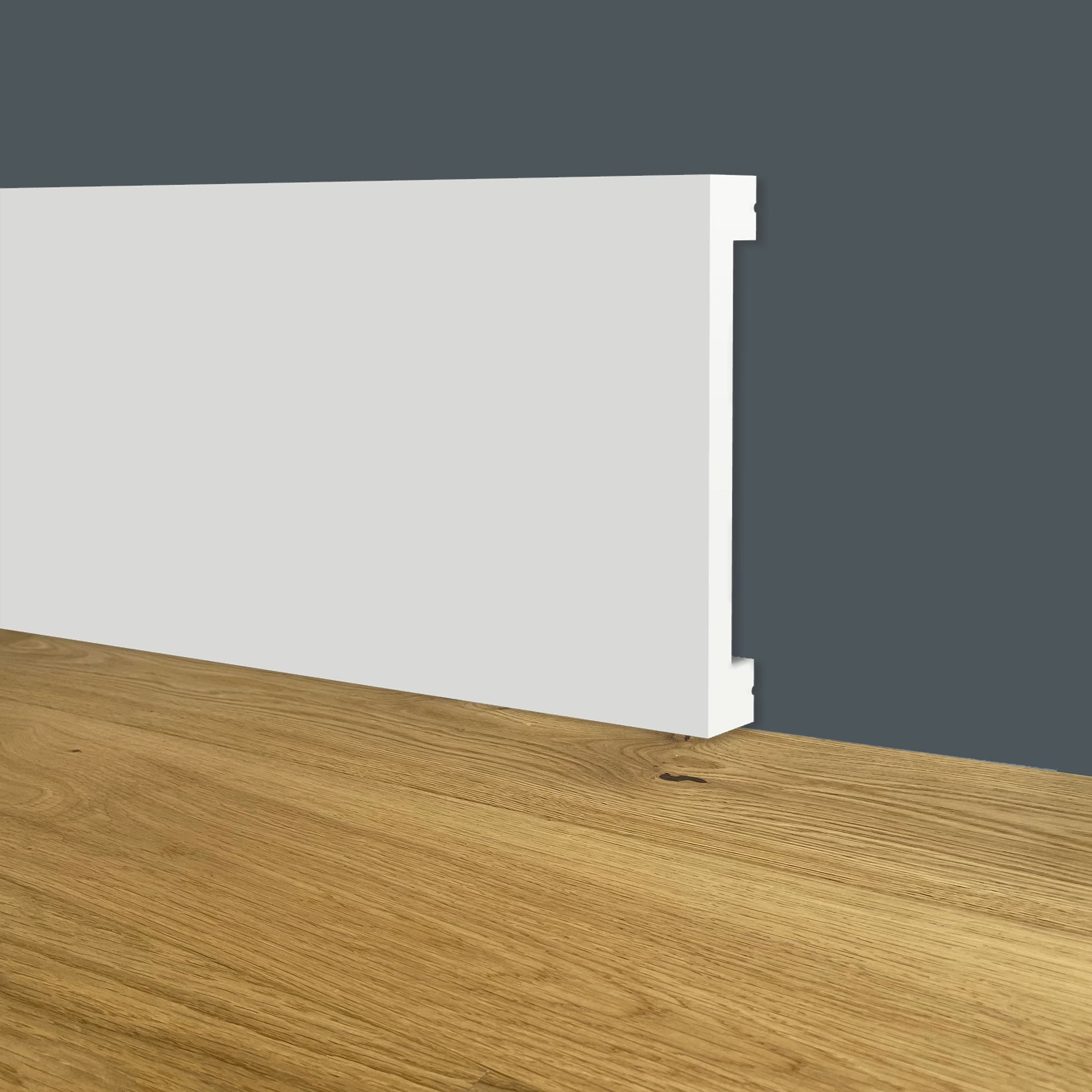 Battiscopa SQUADRATO BIANCO PASSACAVO 60x10mm in POLIMERI - Polistrutturato (prezzo al metro)