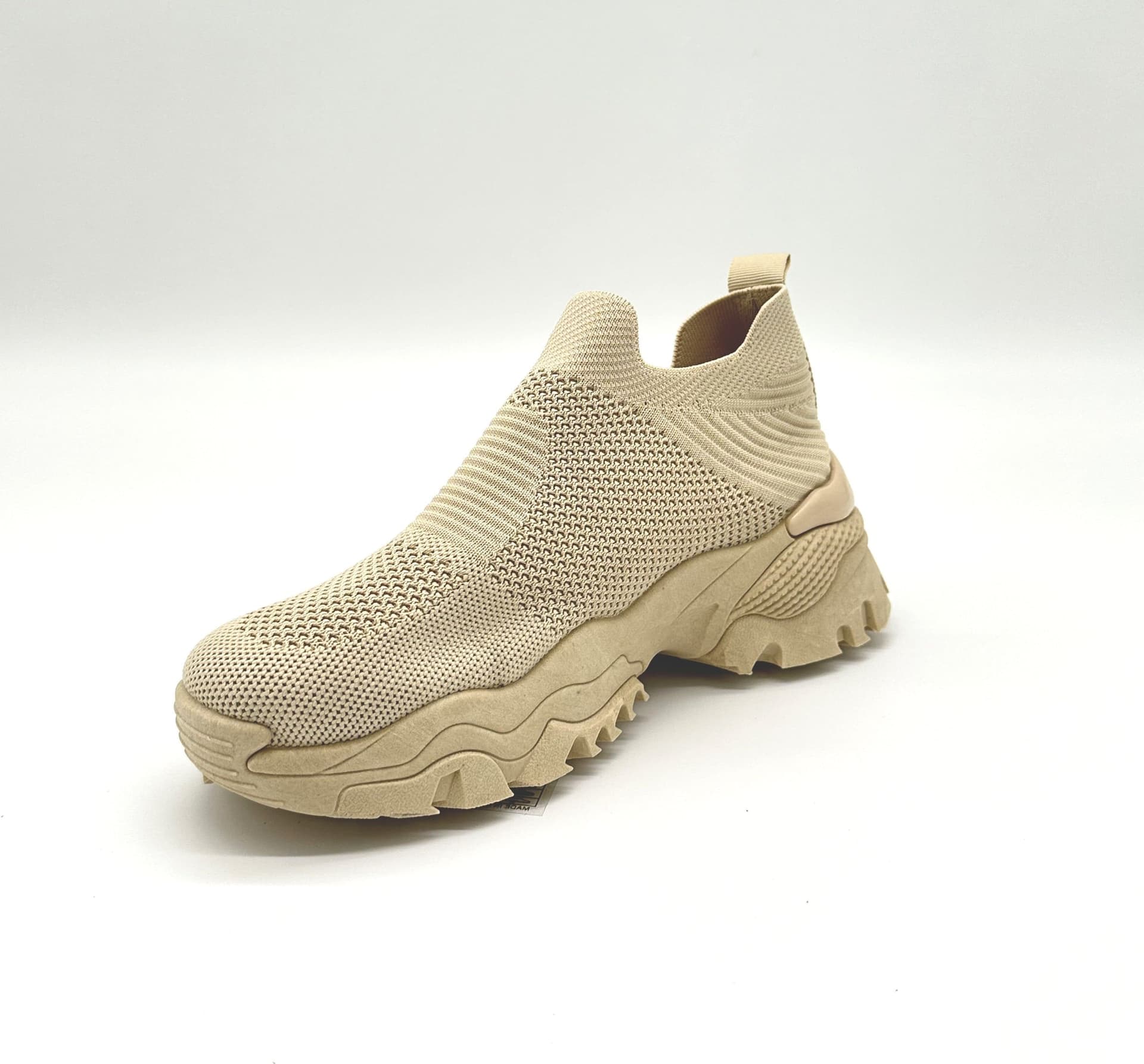 Minerva Sneakers Donna Elasticizzate Con Zeppa 4cm Scarpe No Lace Ecopelle in Sneaker casual Affari di Famiglia - Sant’Angelo a Cupolo, commercioVirtuoso.it