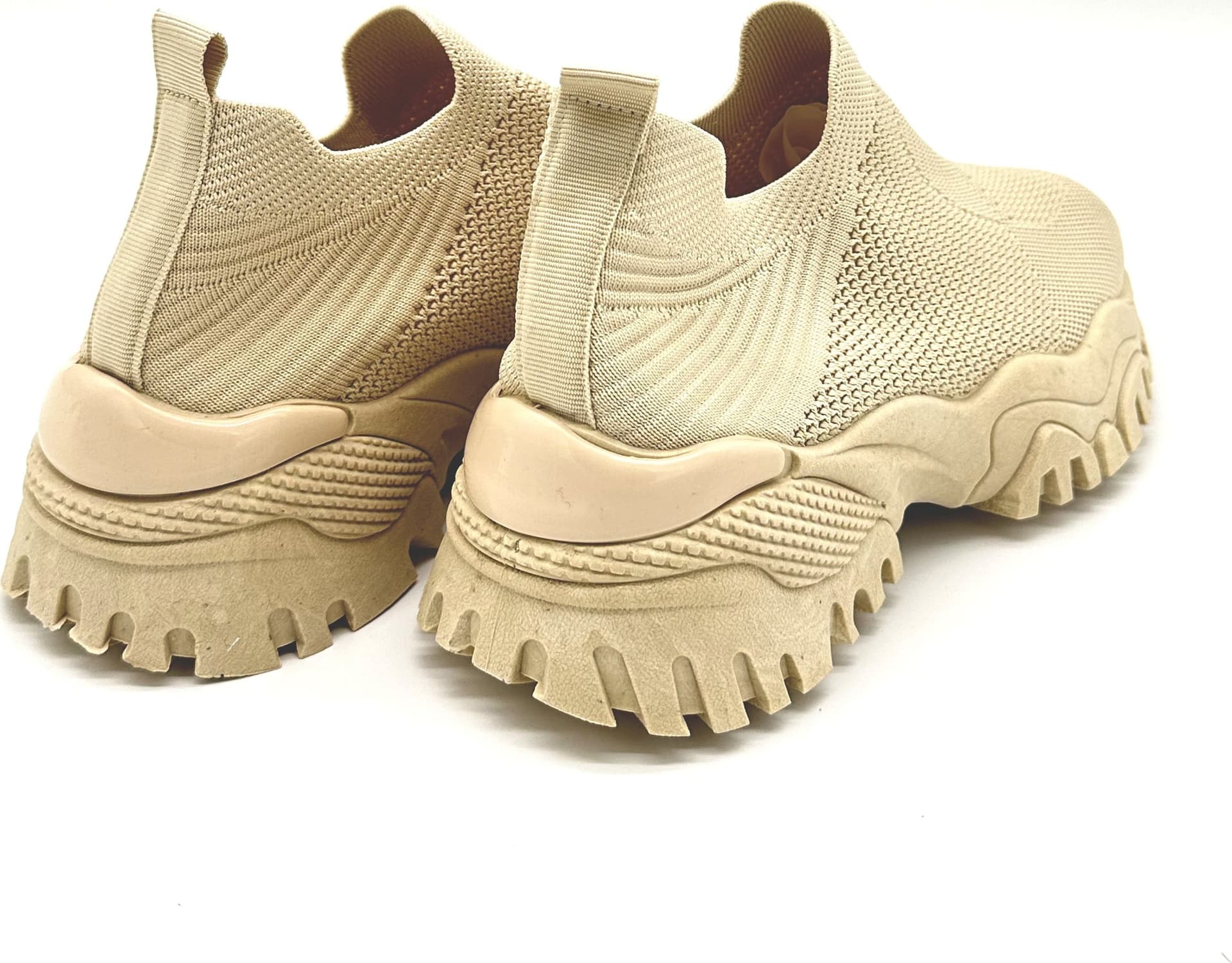 Minerva Sneakers Donna Elasticizzate Con Zeppa 4cm Scarpe No Lace Ecopelle in Sneaker casual Affari di Famiglia - Sant’Angelo a Cupolo, commercioVirtuoso.it