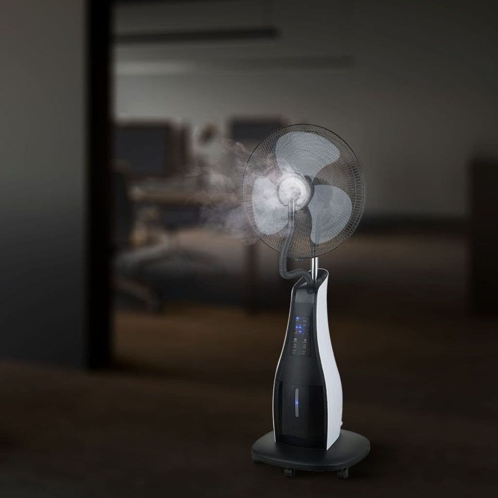 VENTILATORE NEBULIZZATORE A PIANTANA 80W 3 PALE BASE A ROTELLE CON TELECOMANDO 3 Pale da 17 POLLICI Capacità 3.2L - 9