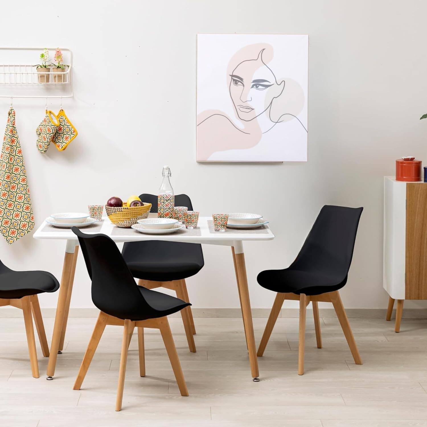 Sedia in Polipropilene Norvegia con gambe in legno e cuscino da interno in Sedie Decor Space - Altamura, commercioVirtuoso.it