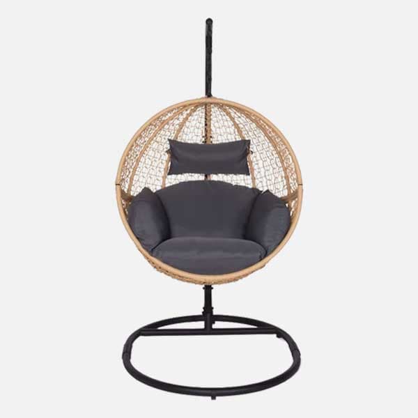 Poltrona a dondolo sospesa "Kubra" per giardino e veranda in rattan con cuscino in Dondoli coperti Decor Space - Altamura, commercioVirtuoso.it