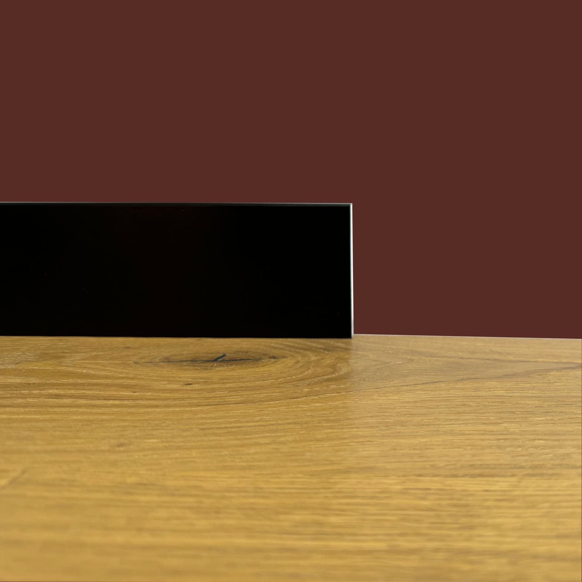 100ml di BATTISCOPA ZOCCOLINO SQUADRATO in FIBRA DI LEGNO COMPATTA 80X15 NERO (TOTAL BLACK) - Eternal Parquet